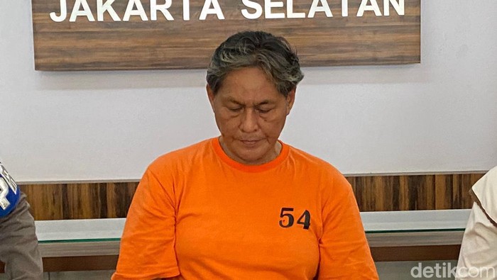 Jali Kartono ditetapkan sebagai tersangka usai membakar istrinya di Jakarta Selatan