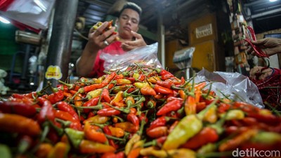 Jelang Nataru, Harga Cabai Tembus Rp 100.000