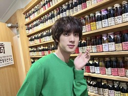 Jin BTS Ditunjuk Jadi Pembawa Obor di Olimpiade Paris 2024