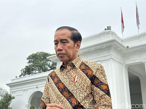 Kasus COVID Ngegas Jelang Nataru, Bakal Wajib Masker? Jokowi Bilang Gini