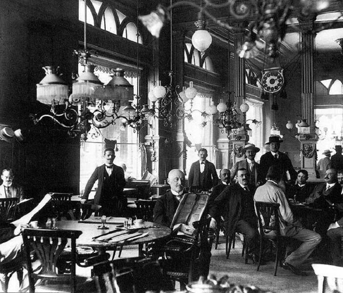Kafe Berusia 129 Tahun Ini Disebut Kafe Paling Indah di Dunia