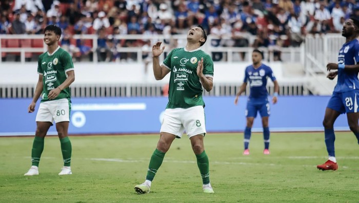 Kim Jeffry Kurniawan saat laga PSIS Semarang vs PSS Sleman di Stadion Jatidiri, Semarang, Minggu (3/12/2023).