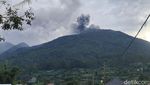 Potret Gunung Marapi Terkini, Masih Keluarkan Abu Vulkanik