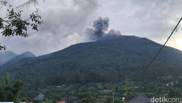 Kondisi terkini Gunung Marapi di Agam