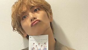 7 Foto Kwon Hyeop, Idol KPop Disebut Mirip V BTS, Bikin Netizen Pangling