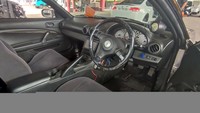 Interior Nissan Silvia S15 nampaknya juga masih original. Khas mobil-mobil di era 90-an akhir. Foto: Lelang.go.id