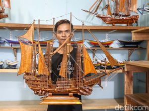 Miniatur Kapal Pong-pong Banyak Diburu Wisatawan