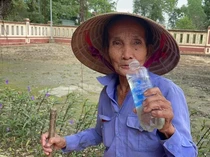 Penjual Nasi Uduk Curhat Soal QRIS hingga Nenek Selama 50 Tahun Minum Softdrink