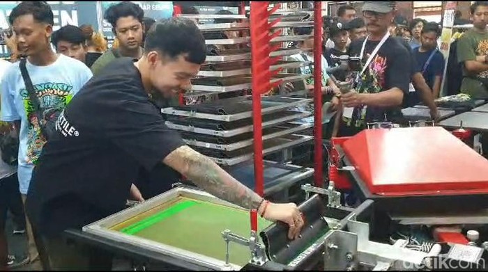Pameran Sablon Jawa Timuran tahun 2023 (SJT6) di Trawas, Mojokerto dihadiri 1.800 peserta.