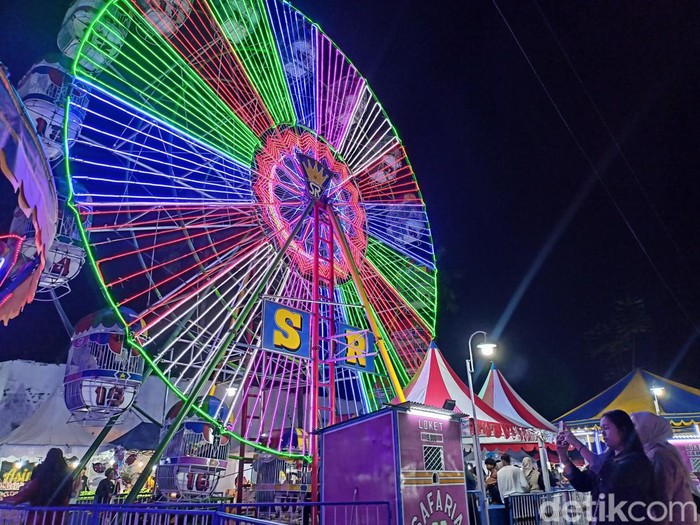 Pemkot Palembang sesalkan ada pasar malam benteng kuto besak