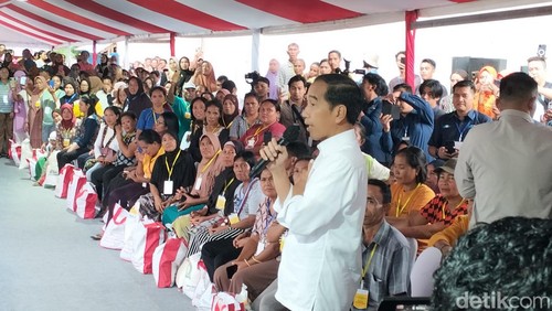 Presiden Joko Widodo (Jokowi) saat berkunjung di Labuan Bajo, NTT.