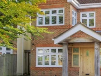 Dari Luar Normal, Rumah Seharga Rp 25 M Ini Dalamnya Aneh Banget