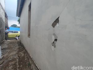 Rumah Tahan Gempa Rusak, Bupati Cianjur : Tidak Sesuai Standar!