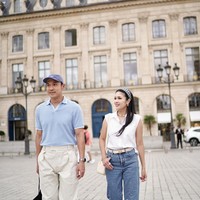 Salah satu bentu penghargaan Harvey Moeis kepada Sandra Dewi adalah selalu memberikan hadiah di setiap hari spesial. Foto: Instagram @sandradewi88