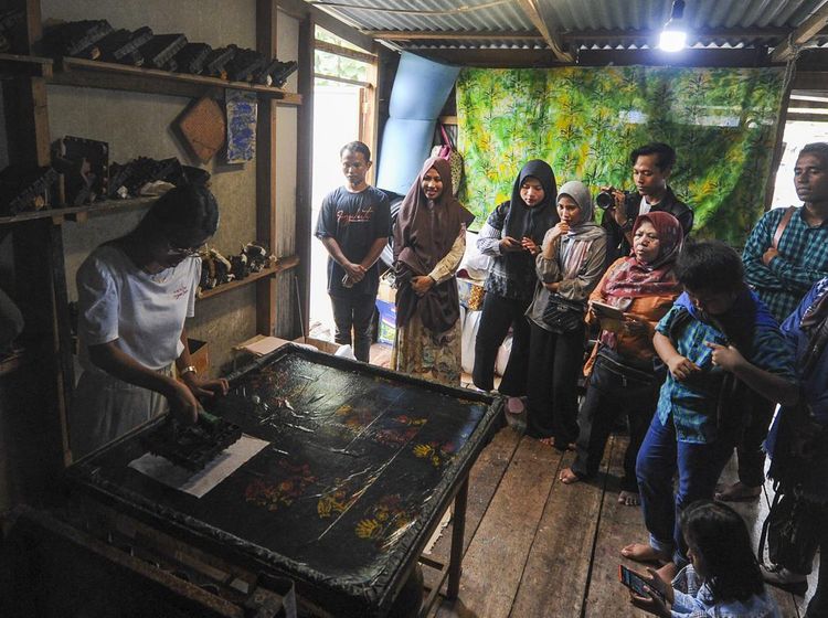 Serunya Rekreasi Sambil Belajar di Wisata Kerajinan Batik Jambi