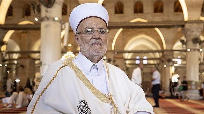 Imam Masjid Al Aqsa Syaikh Ikrimah Sabri