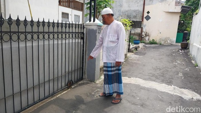 Temuan bayi laki-laki di depan pagar rumah warga Kota Malang