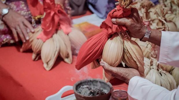 Tradisi Tumpe di Kabupaten Banggai