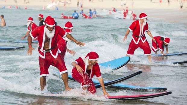 Warga Australia merayakan Natal dengan mengadakan olahraga kriket dan lomba dayung yang dimulai dari Sydney hingga Hobar. (pinterest)