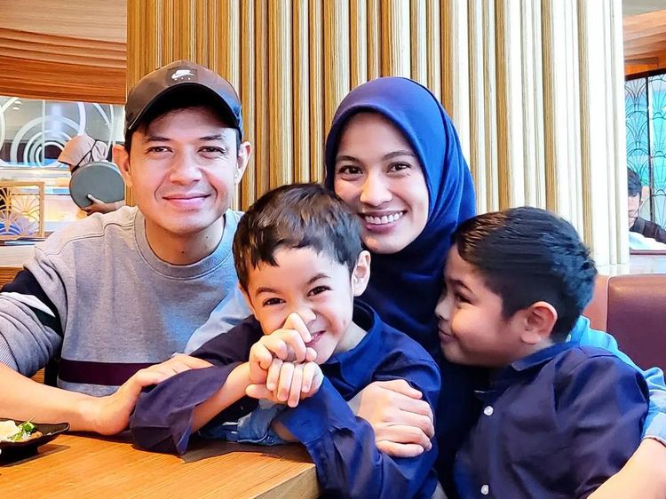 Harmonis! Ini Potret Alyssa Soebandono dan Keluarga Saat Kulineran