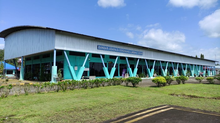 Bandara Ferdinand Lumban Tobing