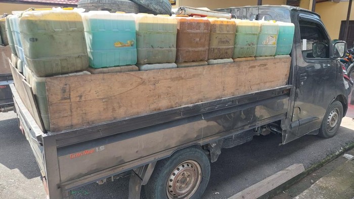 Barang bukti 5 ton BBM subsidi di Berau, Kaltim. Dokumen Istimewa