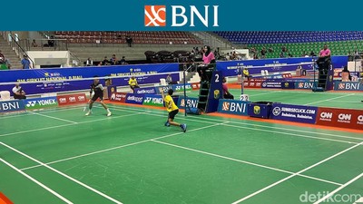 Foto: Ragam Aksi Para Pebulutangkis Muda di BNI Sirnas Riau Hari Kedua