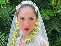 7 Foto Bunga Citra Lestari Jadi Pengantin Jawa Tanpa Paes