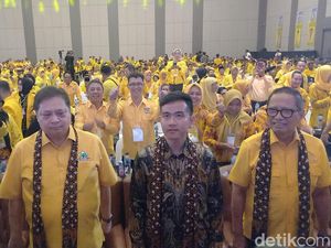 Muncul Yel-yel Gibran Golkar di Konsolidasi Jateng, Ini Kata Airlangga