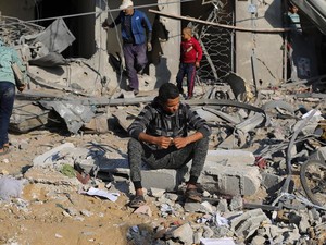Dunia Hari Ini: Israel Terus Gempur Gaza, Sambungan Telepon-Internet Kembali Padam