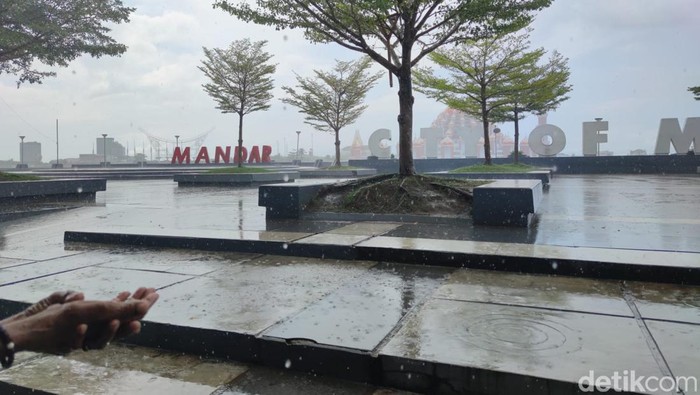 Cuaca Makassar Hari Ini Sabtu 20 April: Sore-Malam Tamalanrea hingga Tallo Hujan