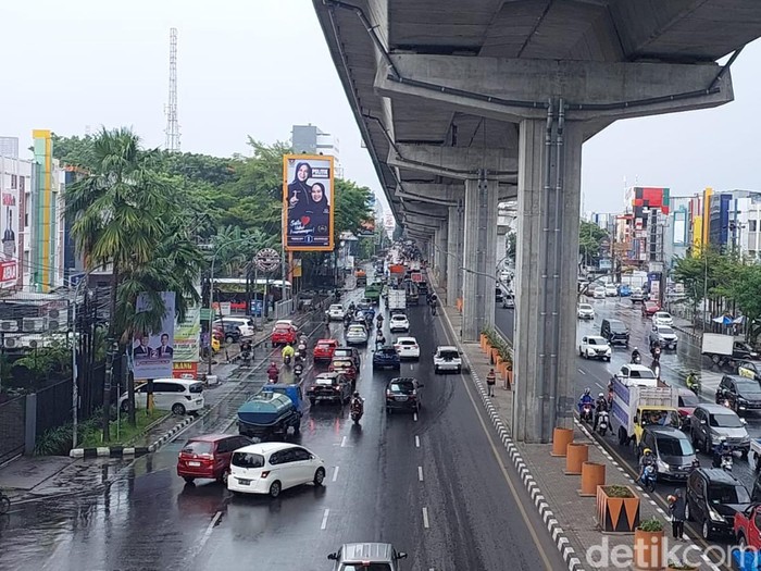 Ilustrasi cuaca hujan di Kota Makassar