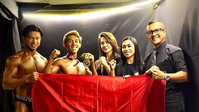 Atlet Persatuan Binaraga dan Olahraga Fisik Indonesia (PERBAFI) Imelda Takasowa berjaya di ajang WFF Malaysia Pro Qualifier 2023. Dua emas dibawa pulang.