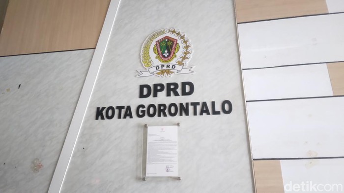Kantor DPRD Kota Gorontalo.
