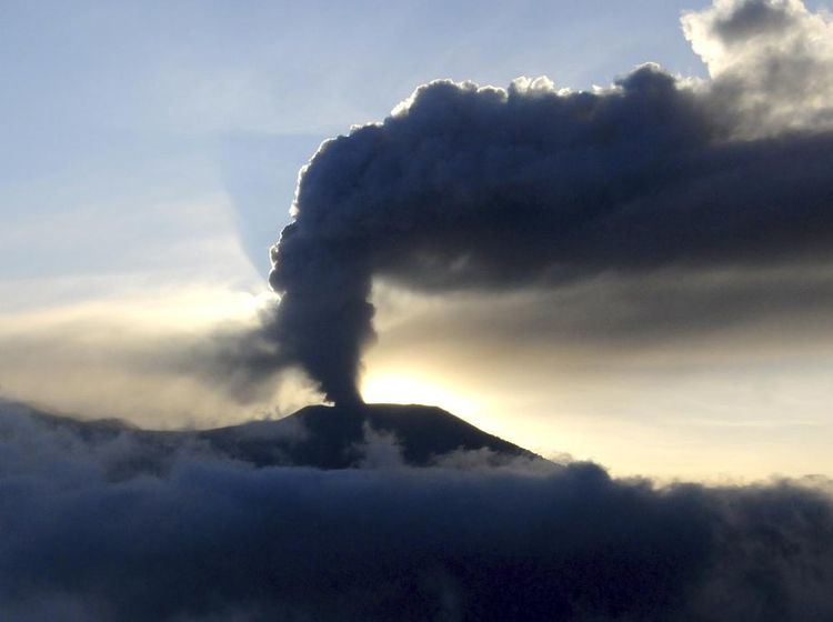 Penampakan Erupsi Gunung Marapi
