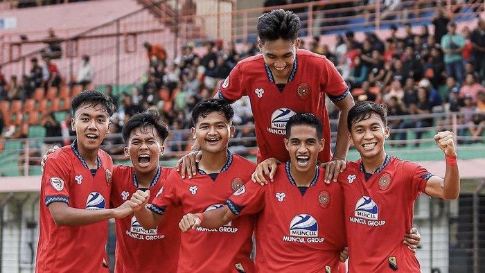 Laga Persiba Bantul vs Jogja Istimewa Football di Liga 3 DIY di Stadion Sultan Agung, Bantul, Sabtu (2/12/2023).