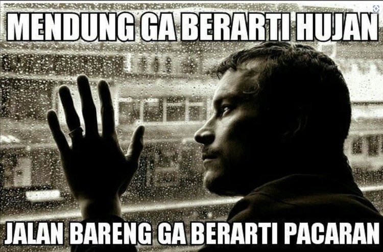 Meme Hujan Suasana saat hujan memang menyenangkan dan menenangkan. Siapa nih yang paling suka saat hujan turun?