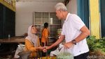 Momen Ganjar Blusukan ke Pasar Baru Balikpapan