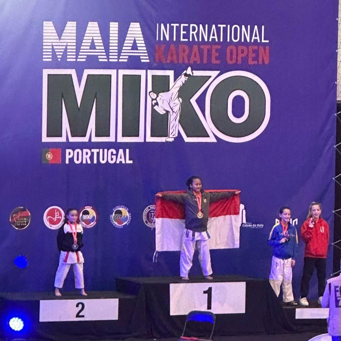 Pelajar SDN 1 Mojopanggung Banyuwangi sabet 2 emas di  Kejuaraan Karate Dunia di Portugal