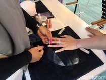 Belanja Skincare Bonus Kuku Palsu Cantik di Laz Island Surabaya