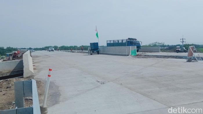 Persiapan operasi tol Jogja-Solo di Klaten terus dilakukan, Selasa (5/12/2023).