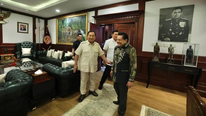 Prabowo bertemu Hendropriyono di Kemhan