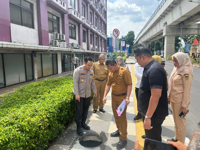 Ratusan manhole drainase di Palembang dicuri