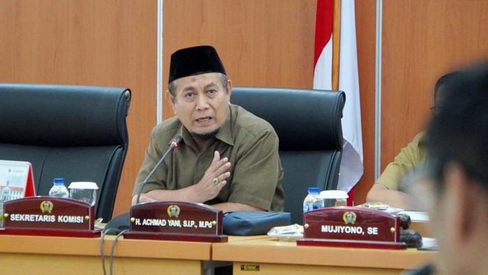 Sekretaria Komisi E DPRD Provinsi DKI Jakarta Achmad Yani