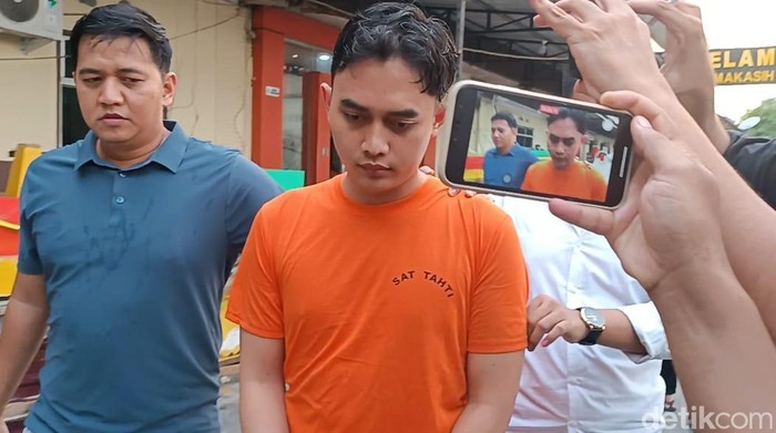 Tampang Panji Satria (25), pria yang bunuh teman kencannya di Medan. (Goklas Wisely/detikSumut)