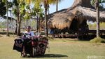 Potret Rambu Intan Sulap Limbah Tenun Sumba Jadi Busana Cantik