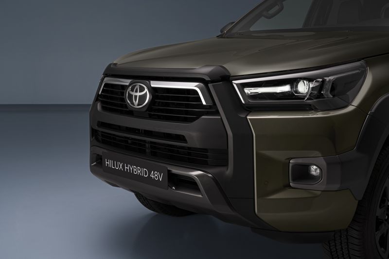 Toyota Hilux Hybrid 48 Volt