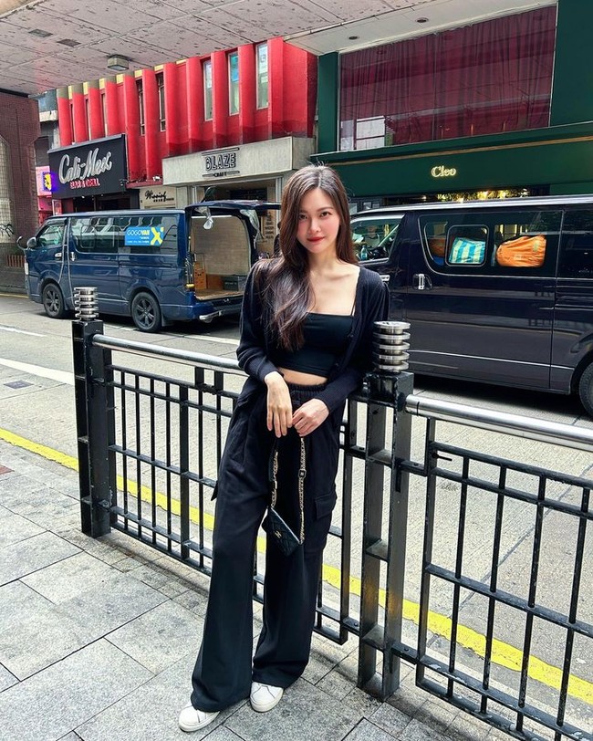 Tapi kemudian Wang Sing berpikir idol bukanlah karier yang bisa bertahan lama. Wang juga merasa terbebani dengan usia dalam industri hiburan karena kebanyakan idol berusia 20 sudah dianggap tua. Foto: Instagram