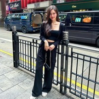 Tapi kemudian Wang Sing berpikir idol bukanlah karier yang bisa bertahan lama. Wang juga merasa terbebani dengan usia dalam industri hiburan karena kebanyakan idol berusia 20 sudah dianggap tua. Foto: Instagram