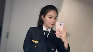 8 Potret Wanita yang Dijuluki Pilot Tercantik, Pernah Jadi Member Girlband